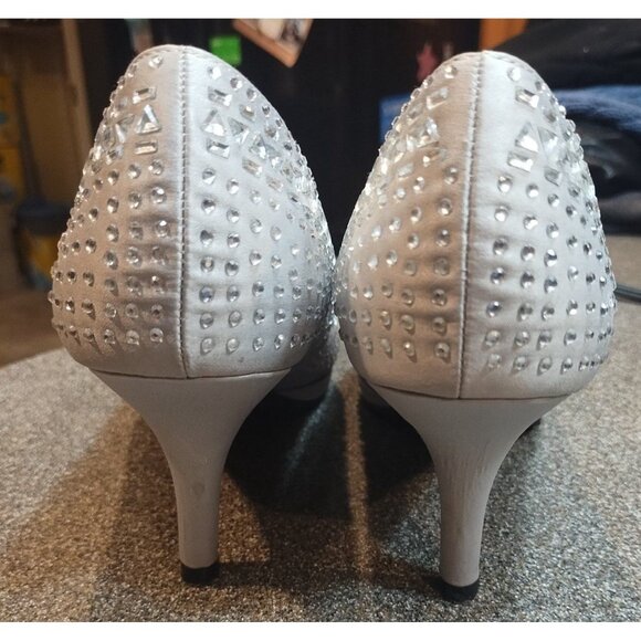 Kelly & Katie Rhinestone Silver Heels 2 Inch Size 8 - Picture 3 of 7